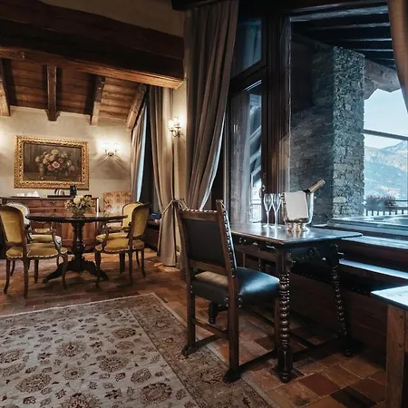 Otel Relais Mont Blanc & La Salle