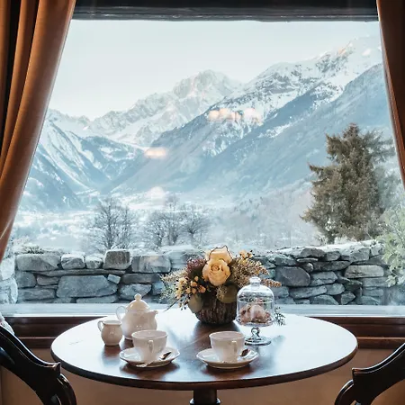 Relais Mont Blanc & فندق لا سالّي