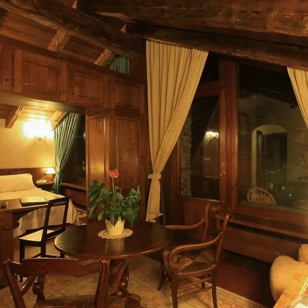 Relais Mont Blanc & لا سالّي