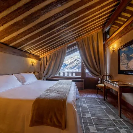 Relais Mont Blanc & لا سالّي