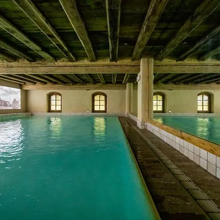 Relais Mont Blanc & فندق لا سالّي