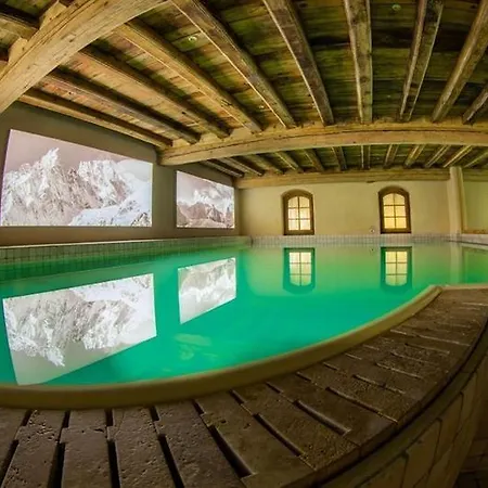 Relais Mont Blanc & 5* لا سالّي
